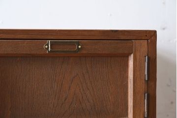 アンティーク家具　和製アンティーク　小ぶりな木製ロッカー