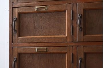 アンティーク家具　和製アンティーク　小ぶりな木製ロッカー