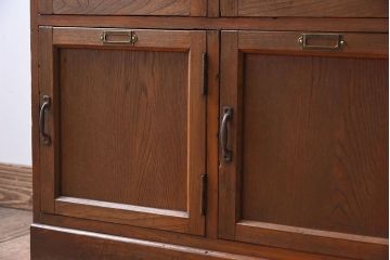 アンティーク家具　和製アンティーク　小ぶりな木製ロッカー