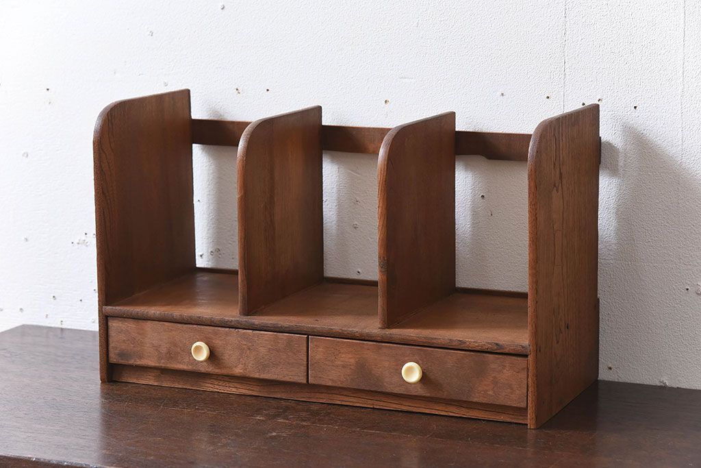 アンティーク雑貨　古い木味のレトロなアンティーク引き出し付き本立て(3)