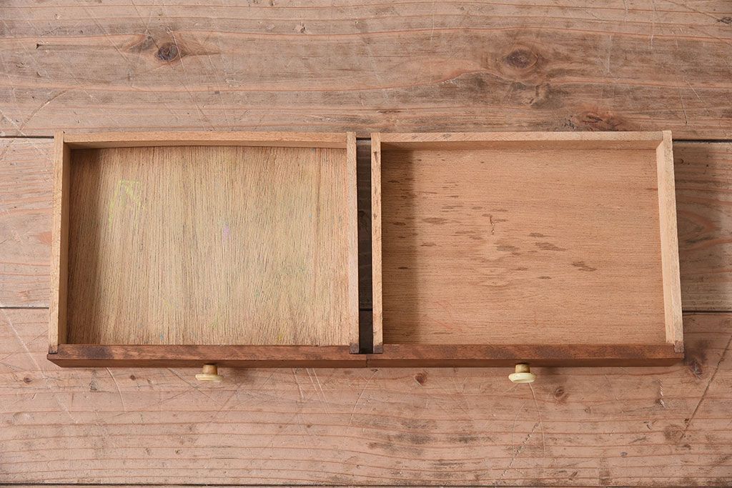 アンティーク雑貨　古い木味のレトロなアンティーク引き出し付き本立て(3)