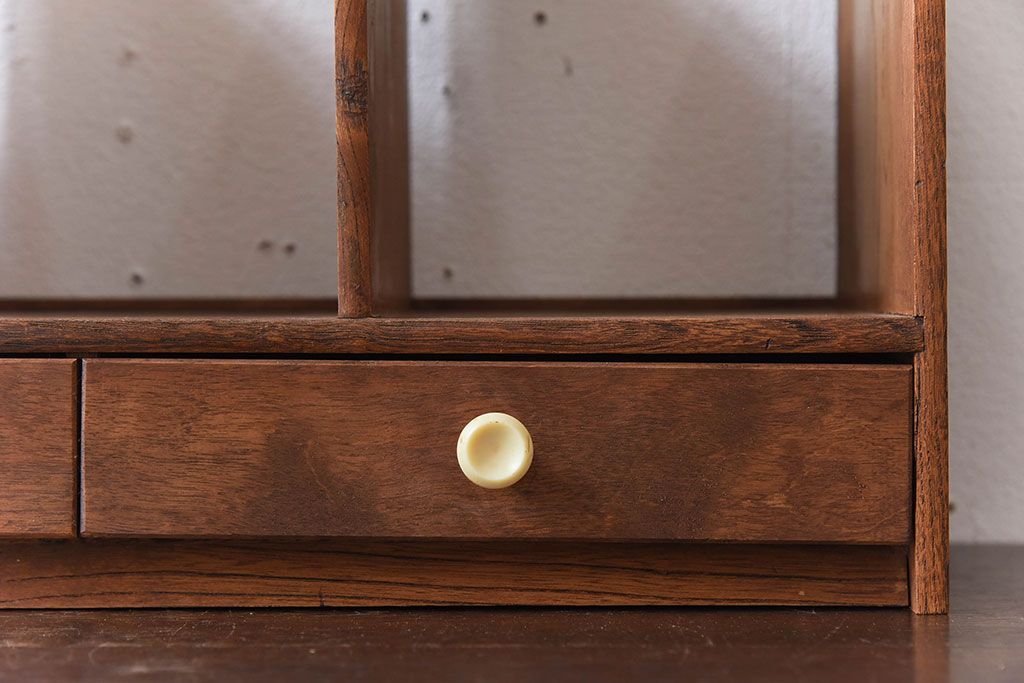 アンティーク雑貨　古い木味のレトロなアンティーク引き出し付き本立て(3)