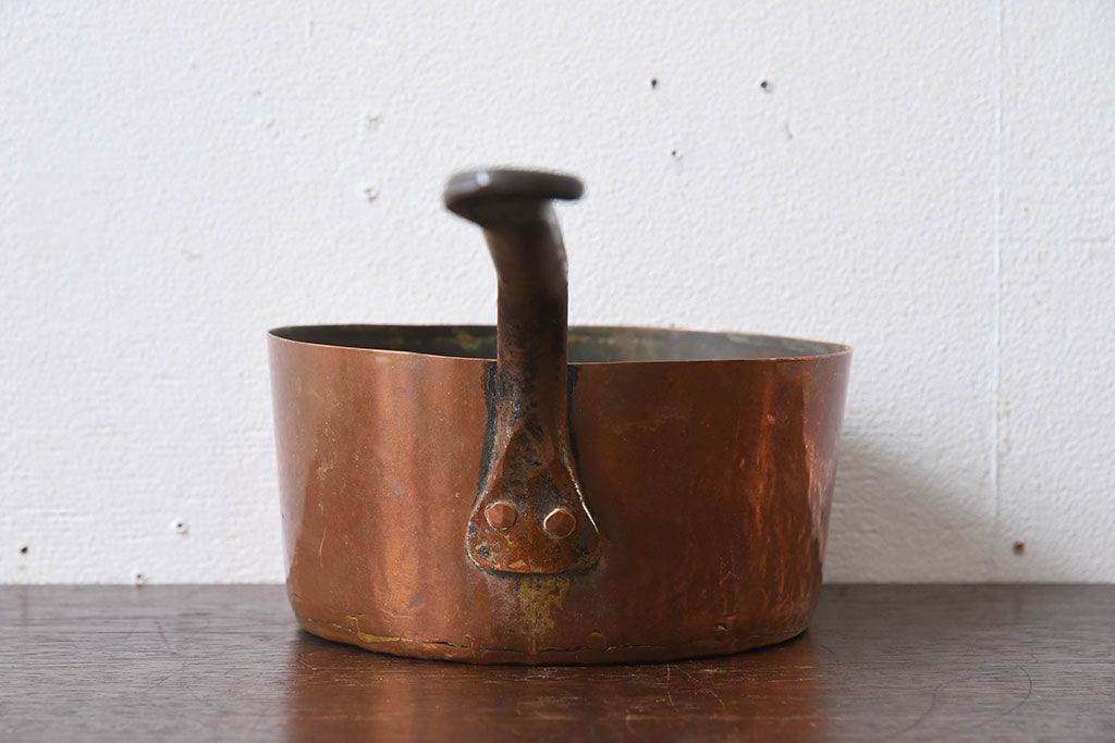 アンティーク雑貨　ヨーロッパビンテージ　銅製　シャビーな片手鍋5つセット