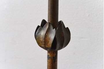 イギリスアンティーク　アイアン製の高級フロアスタンドライト