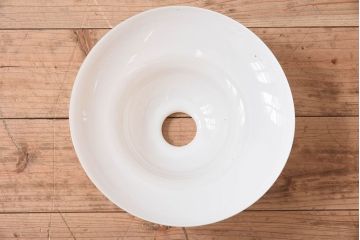 昭和レトロ　白いガラス　古い天井照明(電笠照明)(2)