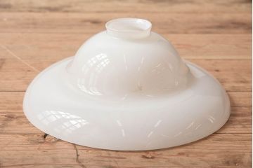 昭和レトロ　白いガラス　古い天井照明(電笠照明)(2)