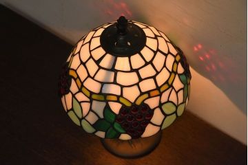 中古　ステンドグラスシェードのスタンドライト(照明)(2)