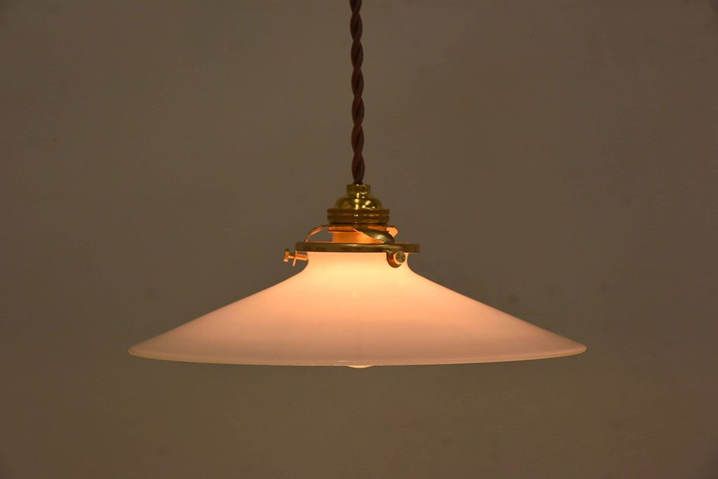 昭和レトロ　内被せガラス　古い天井照明(電笠照明)