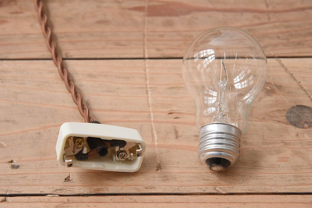 当時物色ガラス　飾り房付き　アンティーク天井照明