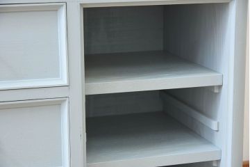 アンティーク家具　水色グレーペイント!おしゃれなローチェスト(ローボード)(2)