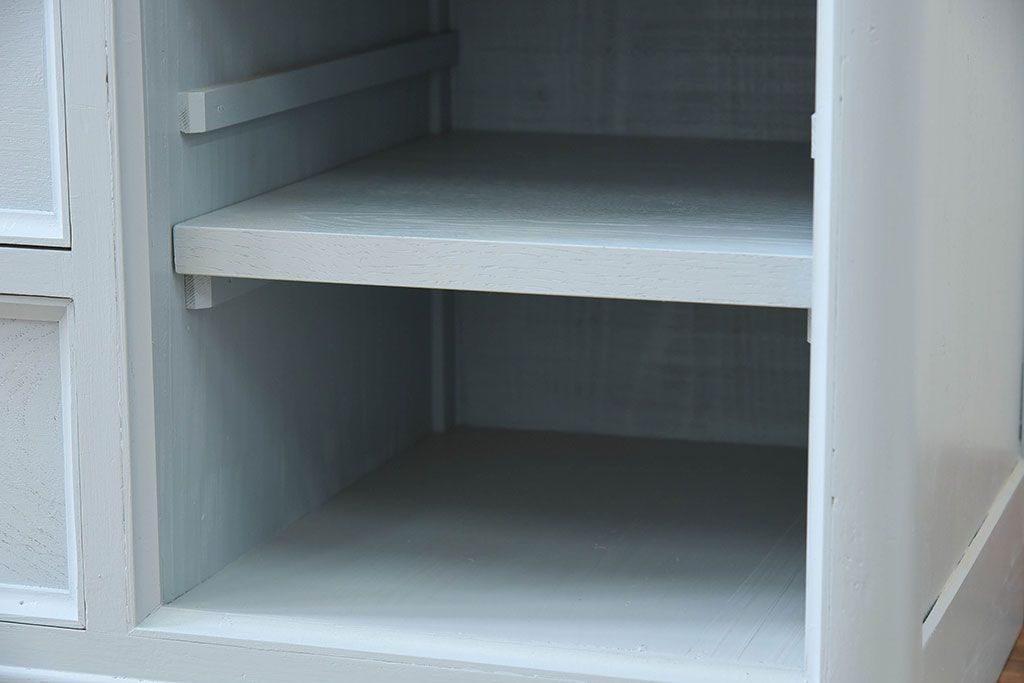 アンティーク家具　水色グレーペイント!おしゃれなローチェスト(ローボード)(2)