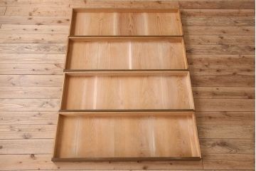 アンティーク家具　和製アンティーク　漆塗り!前面欅材の衣装盆付き観音箪笥