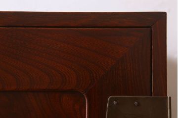 アンティーク家具　和製アンティーク　漆塗り!前面欅材の衣装盆付き観音箪笥