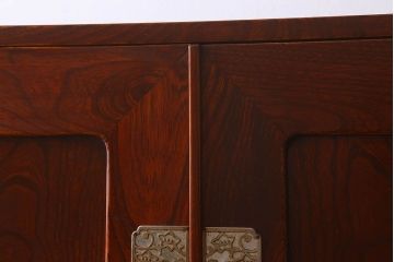 アンティーク家具　和製アンティーク　漆塗り!前面欅材の衣装盆付き観音箪笥