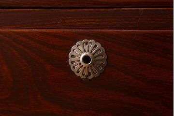 アンティーク家具　和製アンティーク　漆塗り!前面欅材の衣装盆付き観音箪笥