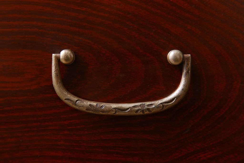 アンティーク家具　和製アンティーク　漆塗り!前面欅材の衣装盆付き観音箪笥