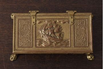 アンティーク雑貨　イギリスアンティーク　kusswalzer　オルゴール(小物入れ)