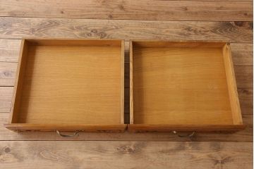 ヴィンテージ家具　フランスビンテージ　高級品　オーク材　キャビネット