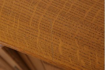 ヴィンテージ家具　フランスビンテージ　高級品　オーク材　キャビネット