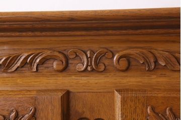 ヴィンテージ家具　フランスビンテージ　高級品　オーク材　キャビネット