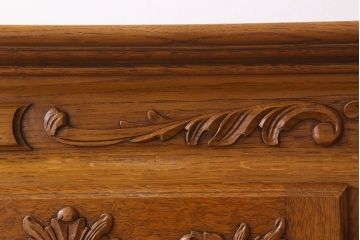 ヴィンテージ家具　フランスビンテージ　高級品　オーク材　キャビネット