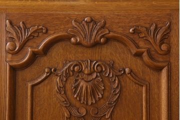 ヴィンテージ家具　フランスビンテージ　高級品　オーク材　キャビネット