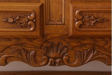 ヴィンテージ家具　フランスビンテージ　高級品　オーク材　キャビネット