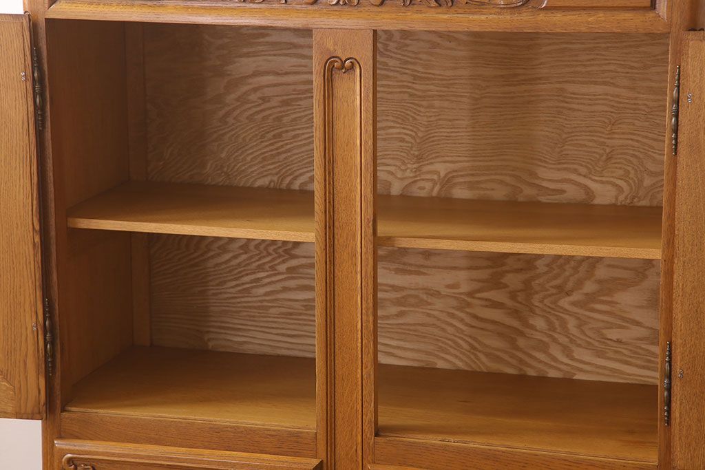 ヴィンテージ家具　フランスビンテージ　高級品　オーク材　キャビネット