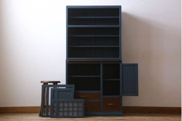 レトロ家具　昭和レトロ　レトロガラス入り!幅が狭いアンティーク食器棚(カップボード)