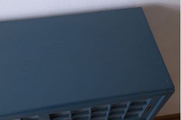 レトロ家具　昭和レトロ　レトロガラス入り!幅が狭いアンティーク食器棚(カップボード)