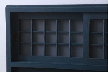 レトロ家具　昭和レトロ　レトロガラス入り!幅が狭いアンティーク食器棚(カップボード)
