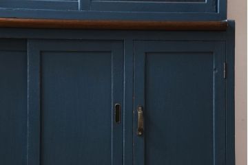 レトロ家具　昭和レトロ　レトロガラス入り!幅が狭いアンティーク食器棚(カップボード)