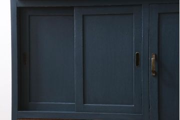 レトロ家具　昭和レトロ　レトロガラス入り!幅が狭いアンティーク食器棚(カップボード)