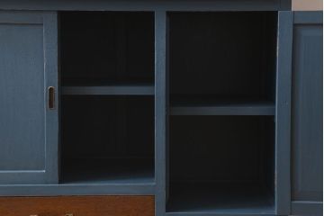 レトロ家具　昭和レトロ　レトロガラス入り!幅が狭いアンティーク食器棚(カップボード)