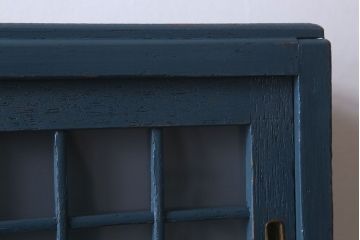 レトロ家具　昭和レトロ　レトロガラス入り!幅が狭いアンティーク食器棚(カップボード)