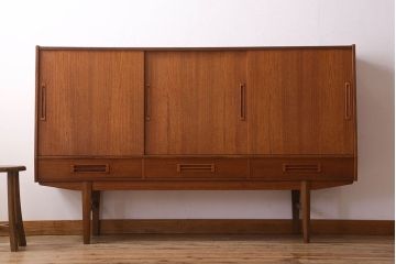 北欧家具　ビンテージ　デンマーク製　サイドボード