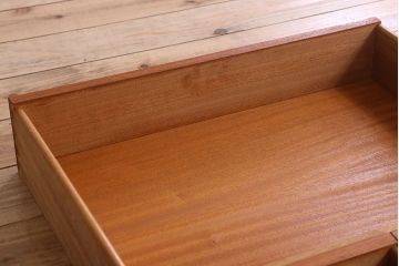 北欧家具　ビンテージ　デンマーク製　サイドボード