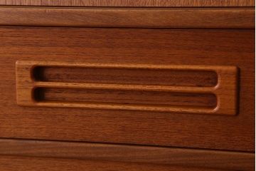 北欧家具　ビンテージ　デンマーク製　サイドボード