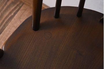 ヴィンテージ家具　イギリスビンテージ　アーコール　シスルバックアームチェア(2)