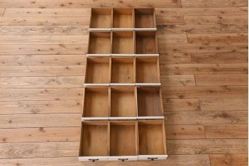 アンティーク家具　アンティークペイント　ネームプレート取っ手　サイドボード(チェスト・カウンター)