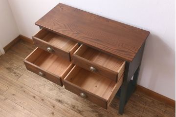 レトロ家具 昭和レトロ 古い木のシンプルな薄型サイドテーブル(平机・コンソールテーブル)(2)