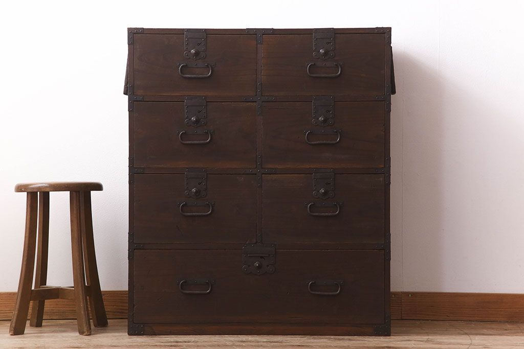 アンティーク家具　シンプルなアンティーク7杯時代箪笥(チェスト)