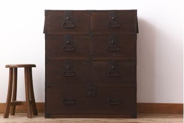 アンティーク家具　シンプルなアンティーク7杯時代箪笥(チェスト)