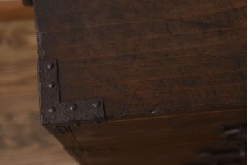 アンティーク家具　シンプルなアンティーク7杯時代箪笥(チェスト)