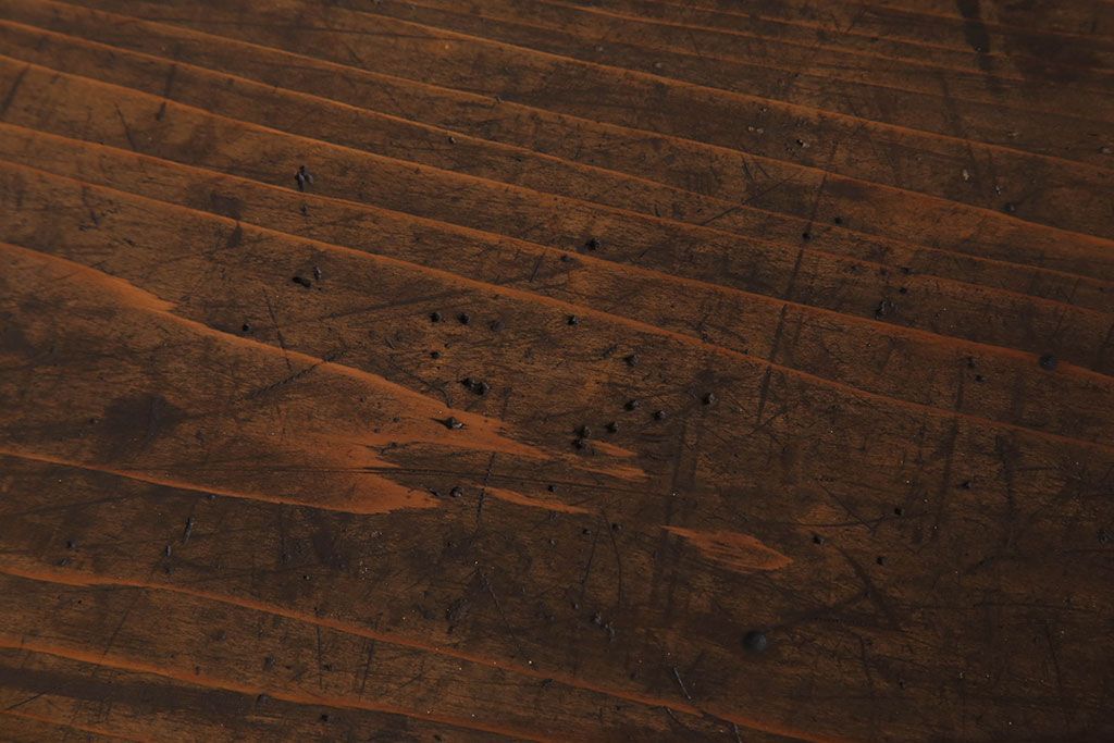 アンティーク家具　シンプルなアンティーク7杯時代箪笥(チェスト)