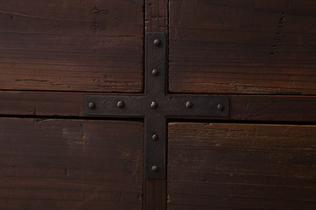 アンティーク家具　シンプルなアンティーク7杯時代箪笥(チェスト)