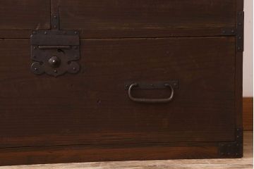 アンティーク家具　シンプルなアンティーク7杯時代箪笥(チェスト)