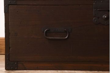 アンティーク家具　シンプルなアンティーク7杯時代箪笥(チェスト)