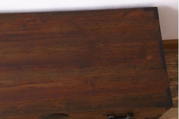 アンティーク家具　和製アンティーク　前面桐材!シンプルな丸金具の時代箪笥ローボード(衣装箪笥)