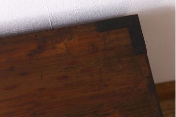 アンティーク家具　和製アンティーク　前面桐材!シンプルな丸金具の時代箪笥ローボード(衣装箪笥)